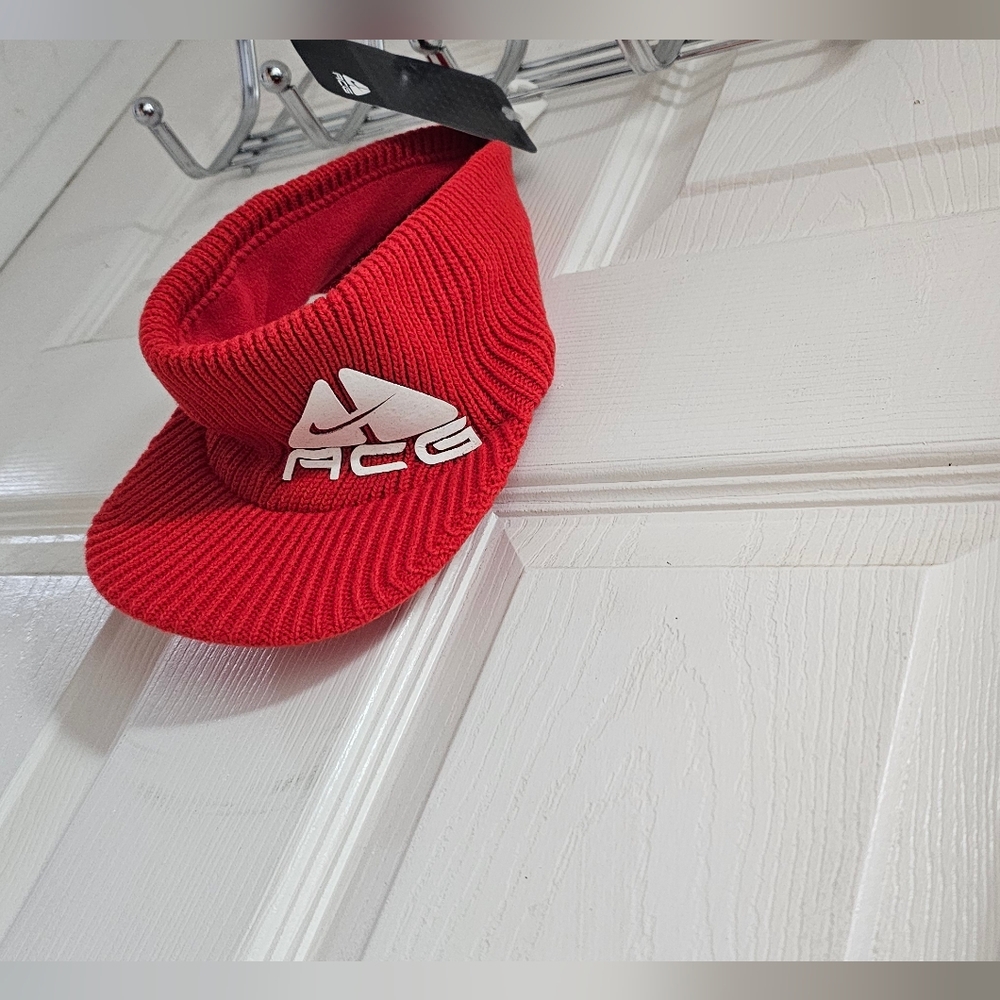 Nike ACG Red Swoosh 2006 Hat Cap Unisex.